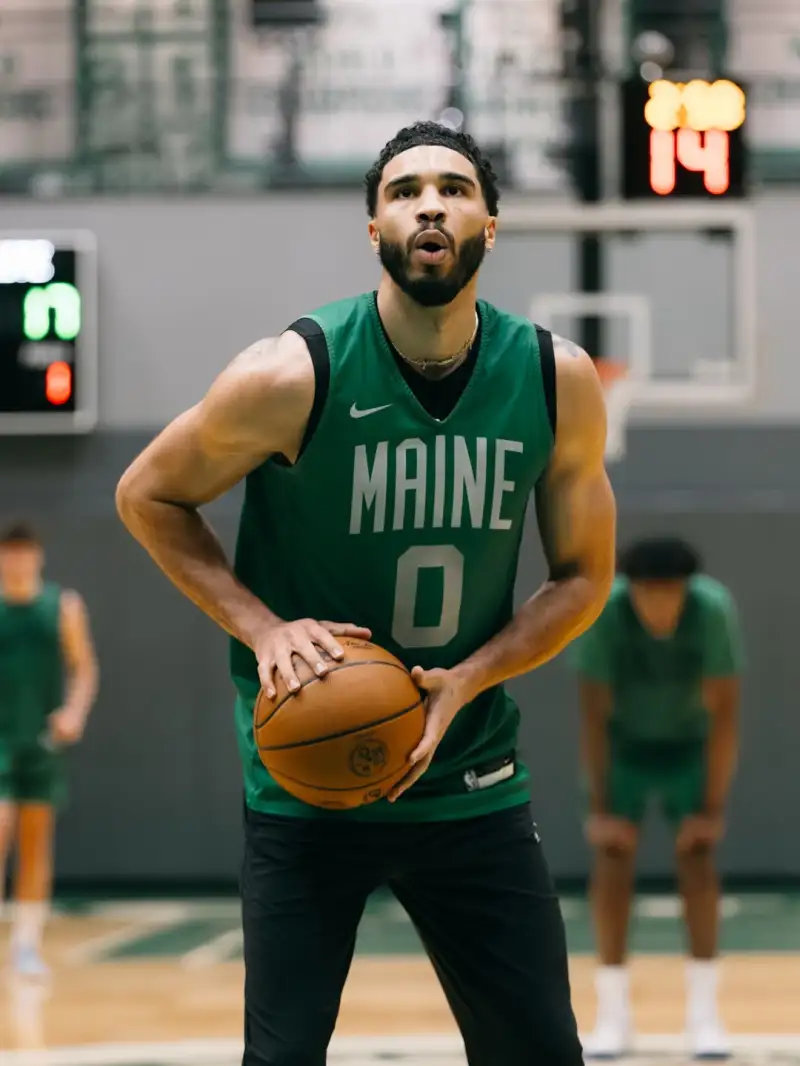 布萊頓主帥:我們是場上唯一想贏的隊(duì) 不討論歐冠資格專注下場比賽