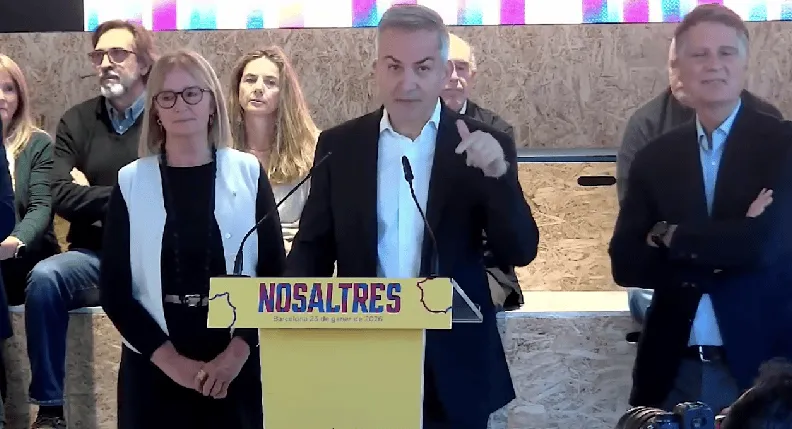 [流言板]豐特：在拉波爾塔任期內(nèi)，他們欺騙了梅西、科曼這樣的傳奇