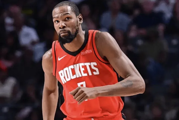 任何不在同一場館打的比賽都不具有含金量，線上干什么事都有可能，特別是沒有國際榮譽的戰隊