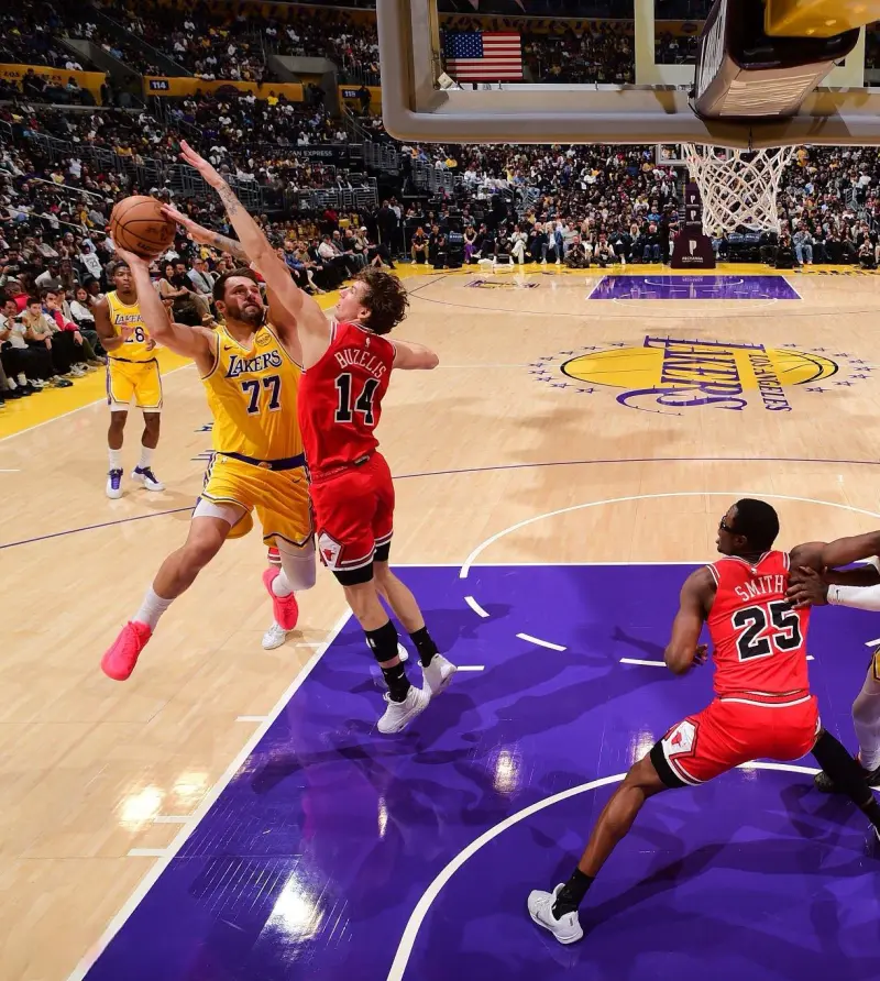 足球報：國安的續約和引援選擇，均是馬永明和蒙哥馬利的共同決策