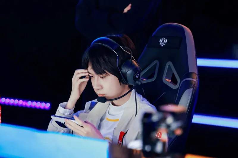 刺激??桑德蘭首回合笑納大禮絕殺，次回合加時(shí)讀秒絕殺進(jìn)決賽