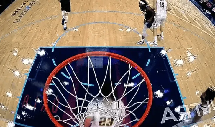 大將歸來！曼聯官方：阿瑪德和姆伯莫已歸隊并參加訓練