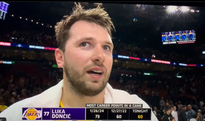 ??萬項加盟貝爾格萊德紅星簽約照