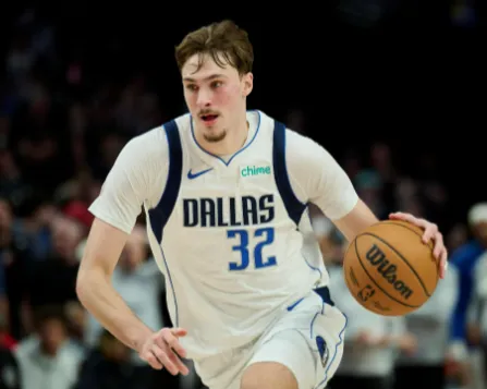 [流言板]太陽神！布克干拔三分命中，太陽追到僅差公牛1分