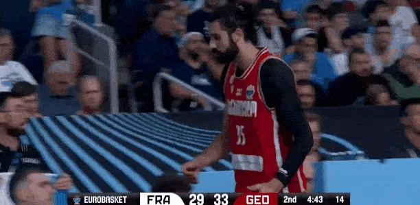 流言板]比塔泽出战10分钟未有得分进账被