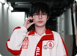 钟意三月底直播曾说：海口见海口见，两条命能去不了海口？